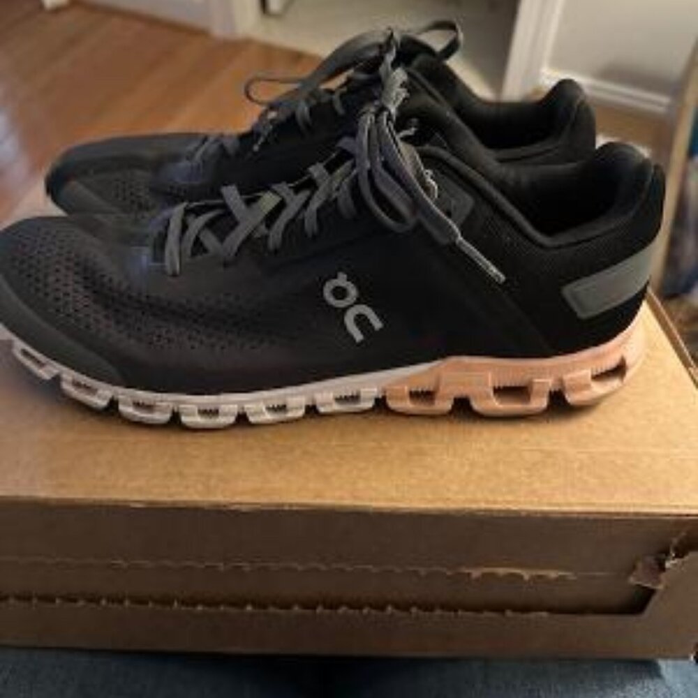 OC Sneakers